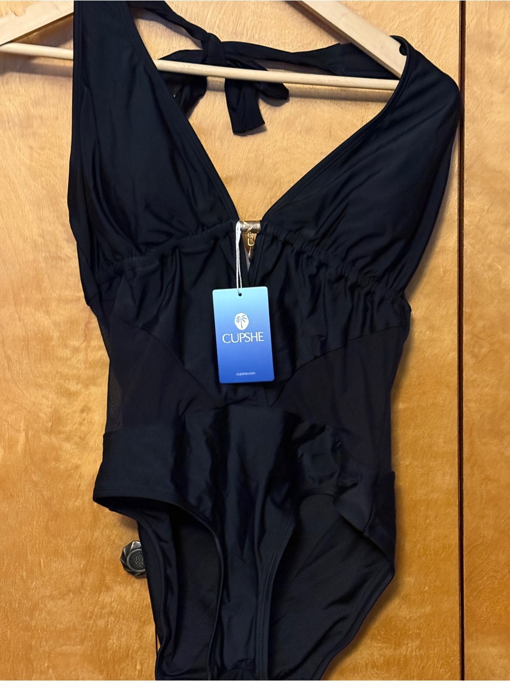 Cupshe Black Plunging Halter One-Piece Swimsuit women size medium NWT